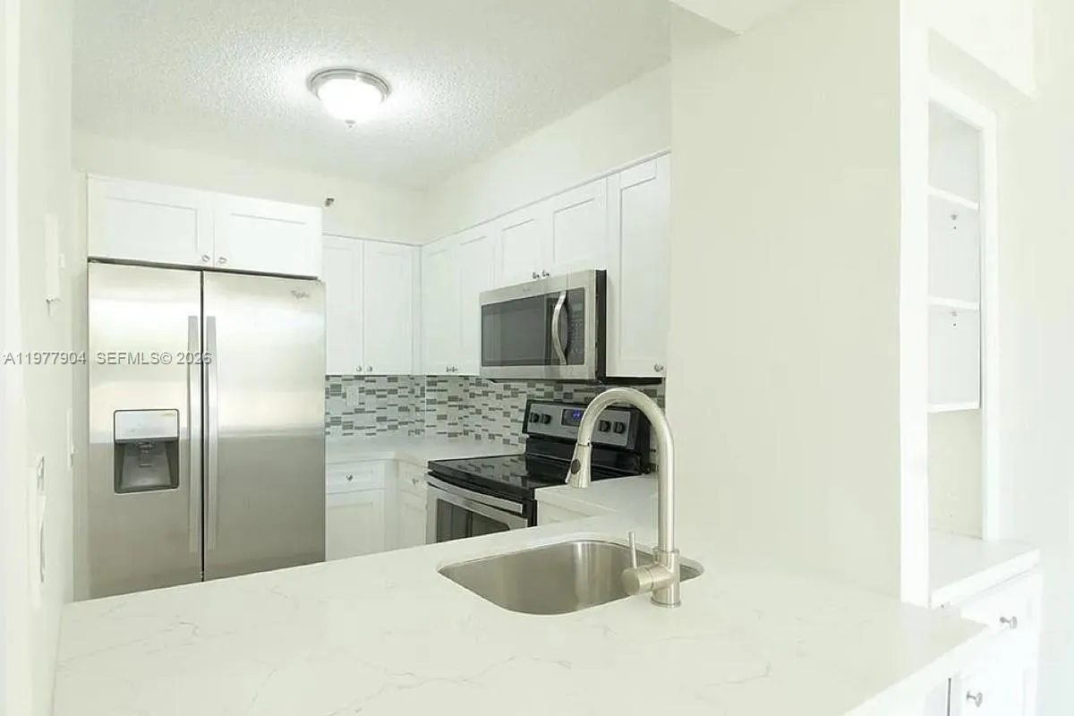 546 Sw 1st St 404, Miami, Florida 33130, Miami, Florida 33130, 2 Bedrooms Bedrooms, ,1 BathroomBathrooms,Residential Lease,For Rent,546 Sw 1st St 404, Miami, Florida 33130,A11977904 546 Sw 1st St 404, Miami, Florida 33130, Miami, Florida 33130, 2 Bedrooms Bedrooms, ,1 BathroomBathrooms,Residential Lease,For Rent,546 Sw 1st St 404, Miami, Florida 33130,A11977904