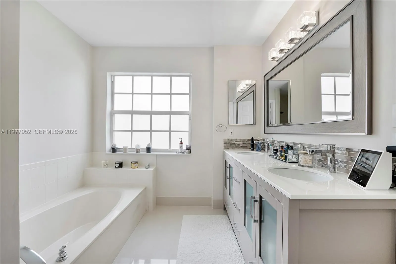 2365 Nw 137th Ter, Sunrise, Florida 33323, Sunrise, Florida 33323, 4 Bedrooms Bedrooms, ,3 BathroomsBathrooms,Residential Lease,For Rent,2365 Nw 137th Ter, Sunrise, Florida 33323,A11977952