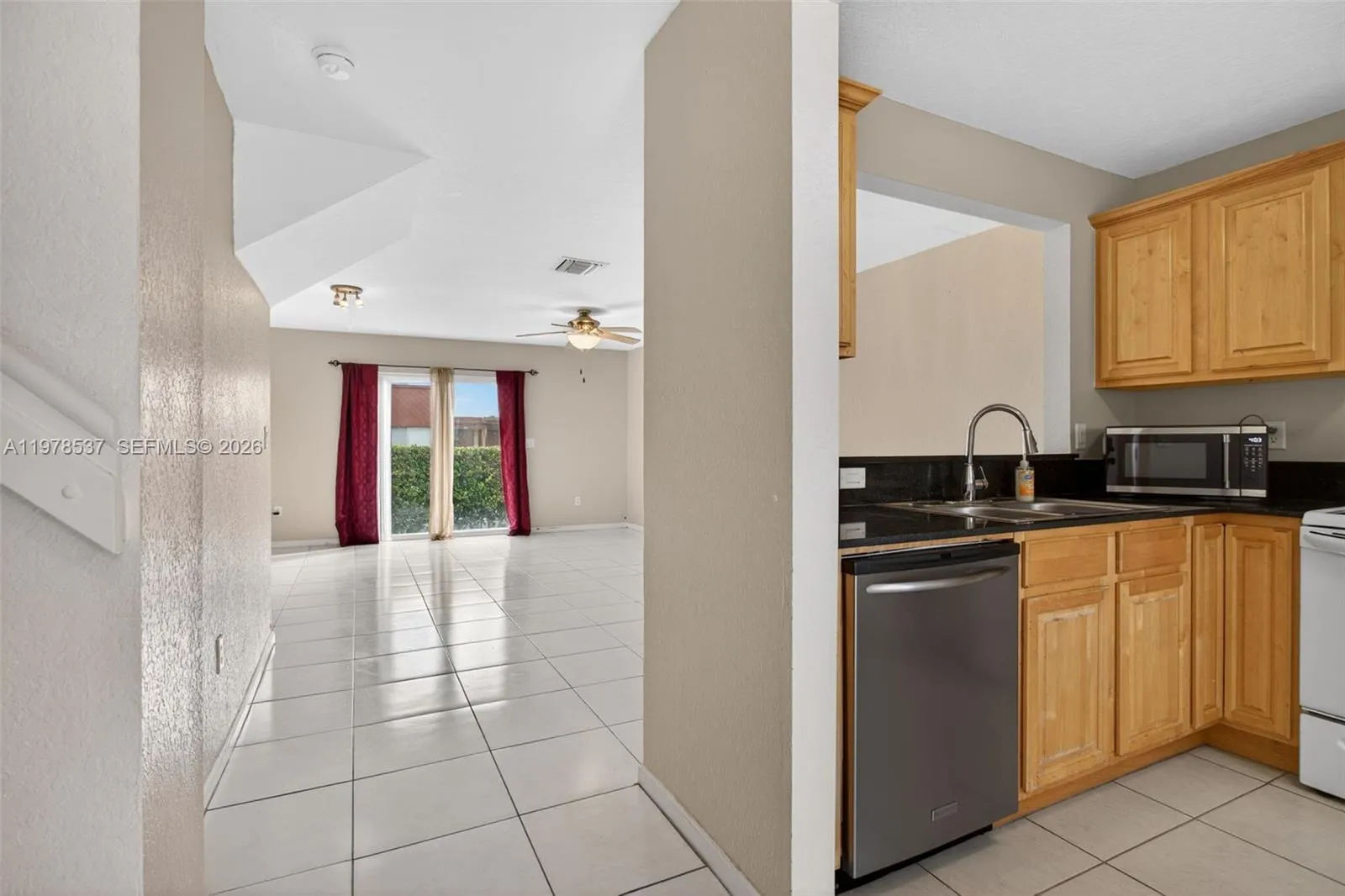6613 Winfield Blvd 3-7, Margate, Florida 33063, Margate, Florida 33063, 2 Bedrooms Bedrooms, ,2 BathroomsBathrooms,Residential Lease,For Rent,6613 Winfield Blvd 3-7, Margate, Florida 33063,A11978537