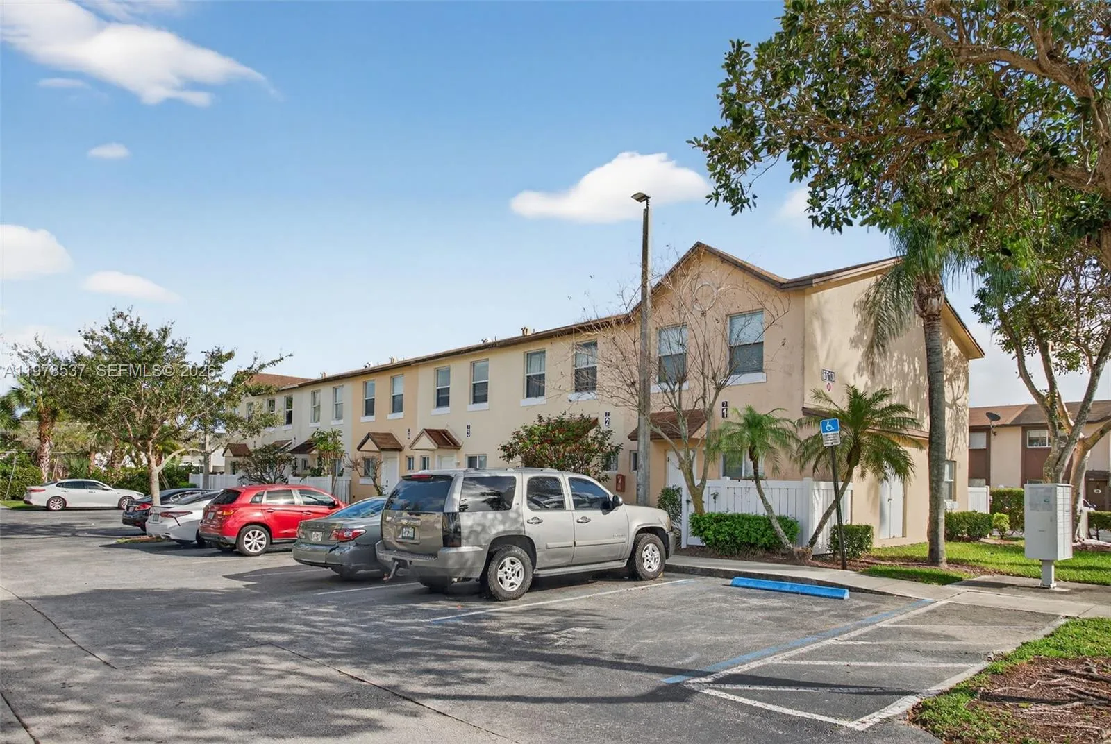 6613 Winfield Blvd 3-7, Margate, Florida 33063, Margate, Florida 33063, 2 Bedrooms Bedrooms, ,2 BathroomsBathrooms,Residential Lease,For Rent,6613 Winfield Blvd 3-7, Margate, Florida 33063,A11978537