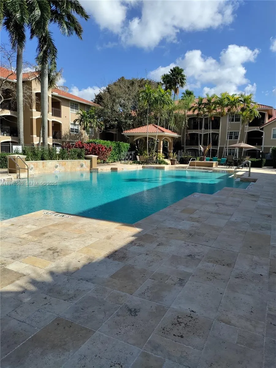 215 Sw 117th Ter 14205, Pembroke Pines, Florida 33, Pembroke Pines, Florida 33025, 2 Bedrooms Bedrooms, ,2 BathroomsBathrooms,Residential,For Sale,215 Sw 117th Ter 14205, Pembroke Pines, Florida 33,A11978540