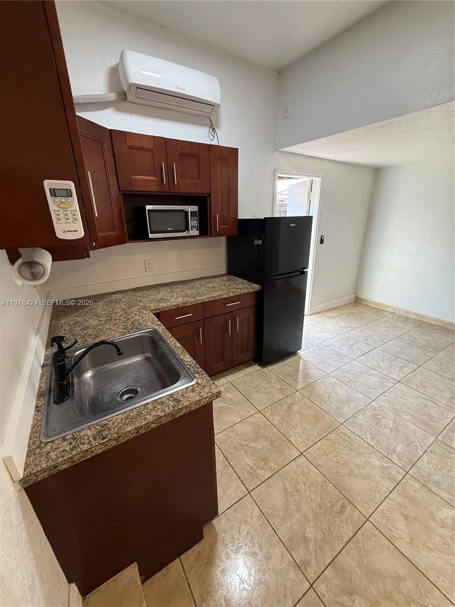 18529 Sw 97th Pl 1, Cutler Bay, Florida 33157, Cutler Bay, Florida 33157, 1 Bedroom Bedrooms, ,1 BathroomBathrooms,Residential Lease,For Rent,18529 Sw 97th Pl 1, Cutler Bay, Florida 33157,A11978424
