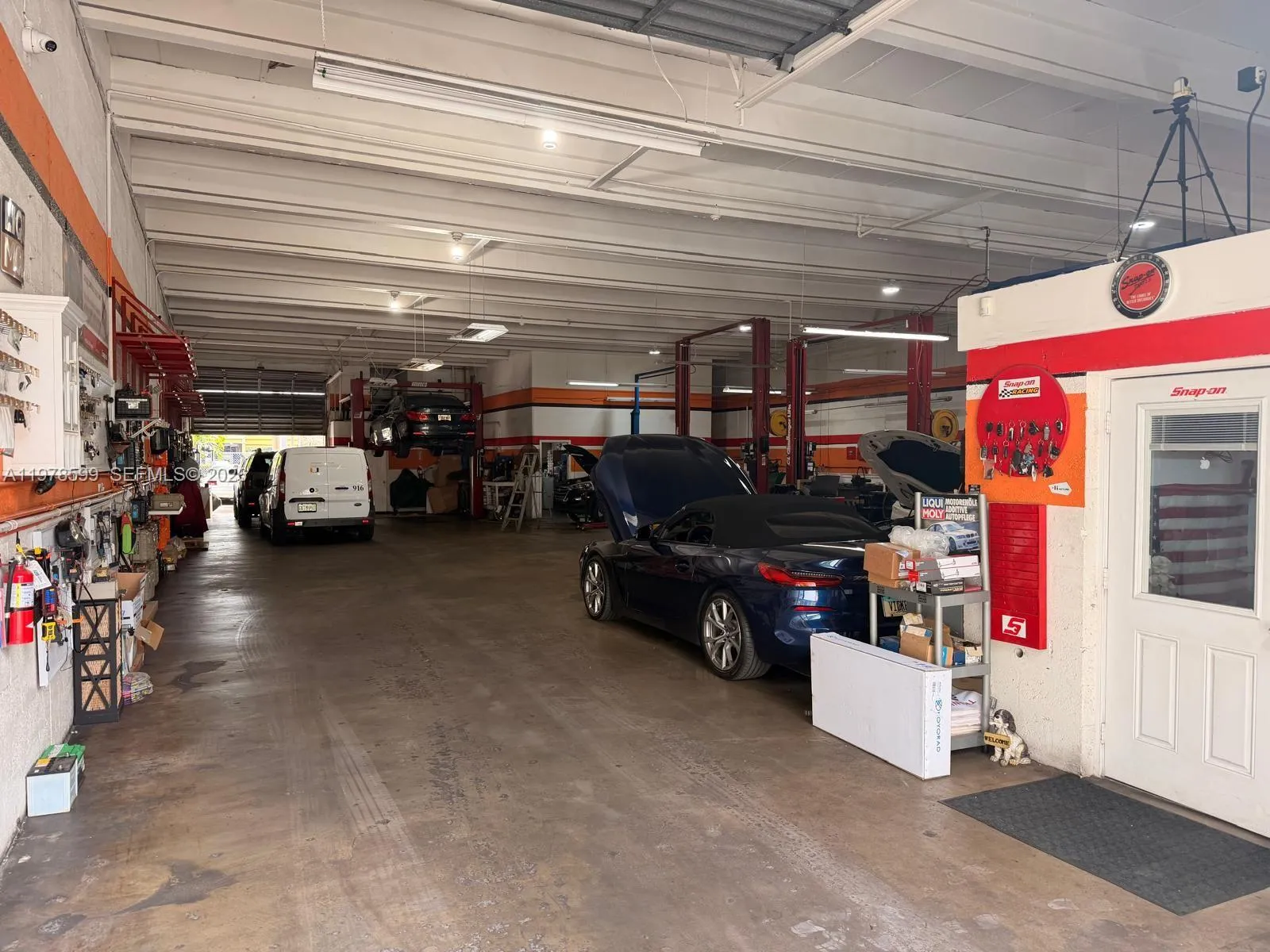 6340 Manor Ln, South Miami, Florida 33143, South Miami, Florida 33143, ,Commercial Sale,For Sale,6340 Manor Ln, South Miami, Florida 33143,A11978599