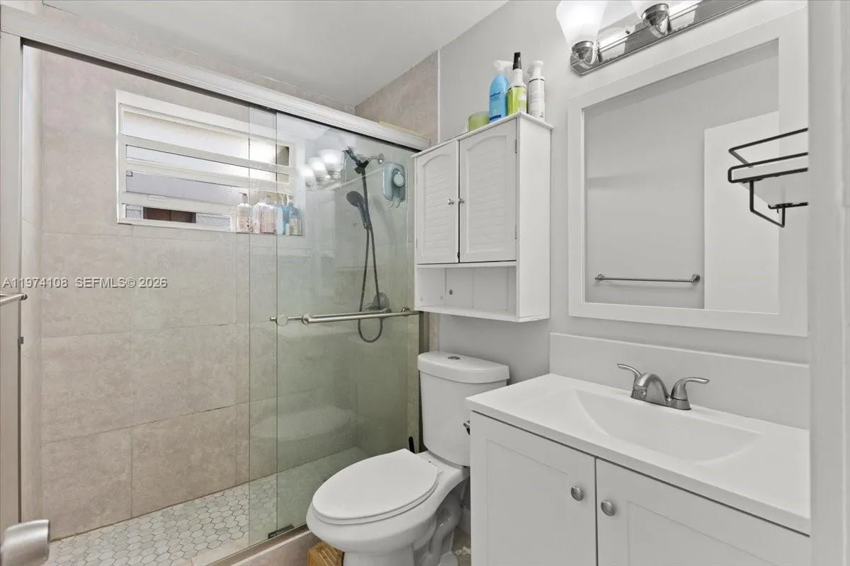 624 Sw 10th St.