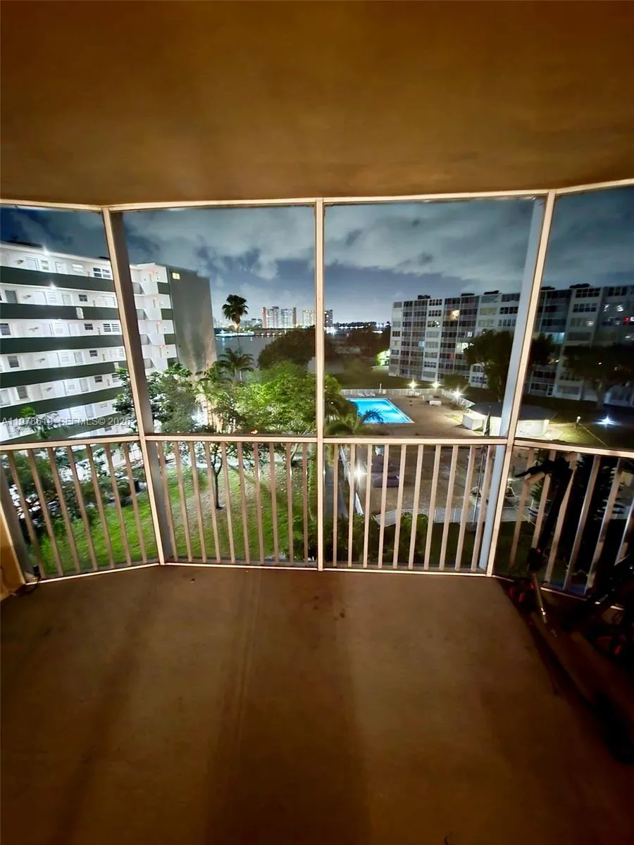1750 Ne 191st St 620-3, Miami, Florida 33179, Miami, Florida 33179, 2 Bedrooms Bedrooms, ,2 BathroomsBathrooms,Residential Lease,For Rent,1750 Ne 191st St 620-3, Miami, Florida 33179,A11978618