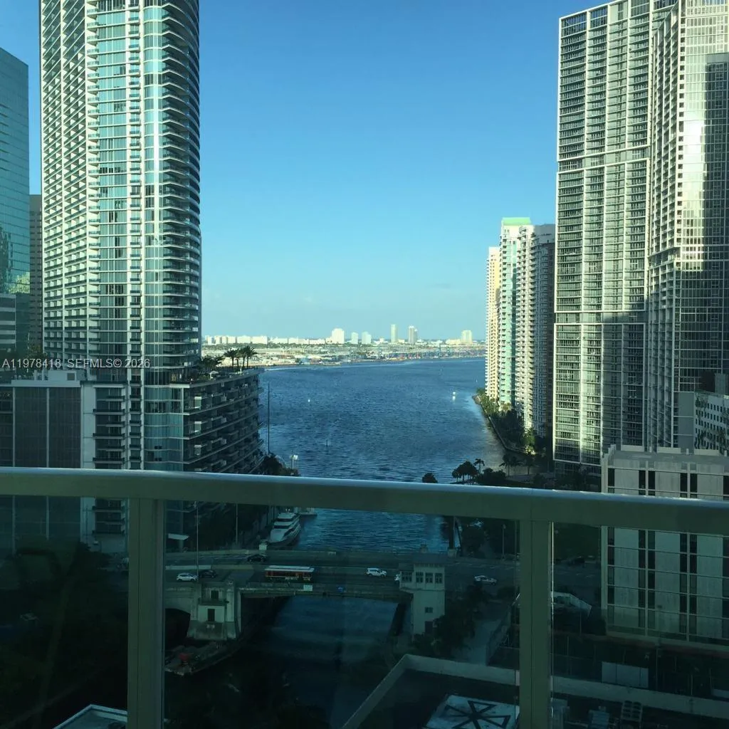 31 Se 5th St 2206, Miami, Florida 33131, Miami, Florida 33131, 1 Bedroom Bedrooms, ,1 BathroomBathrooms,Residential Lease,For Rent,31 Se 5th St 2206, Miami, Florida 33131,A11978418