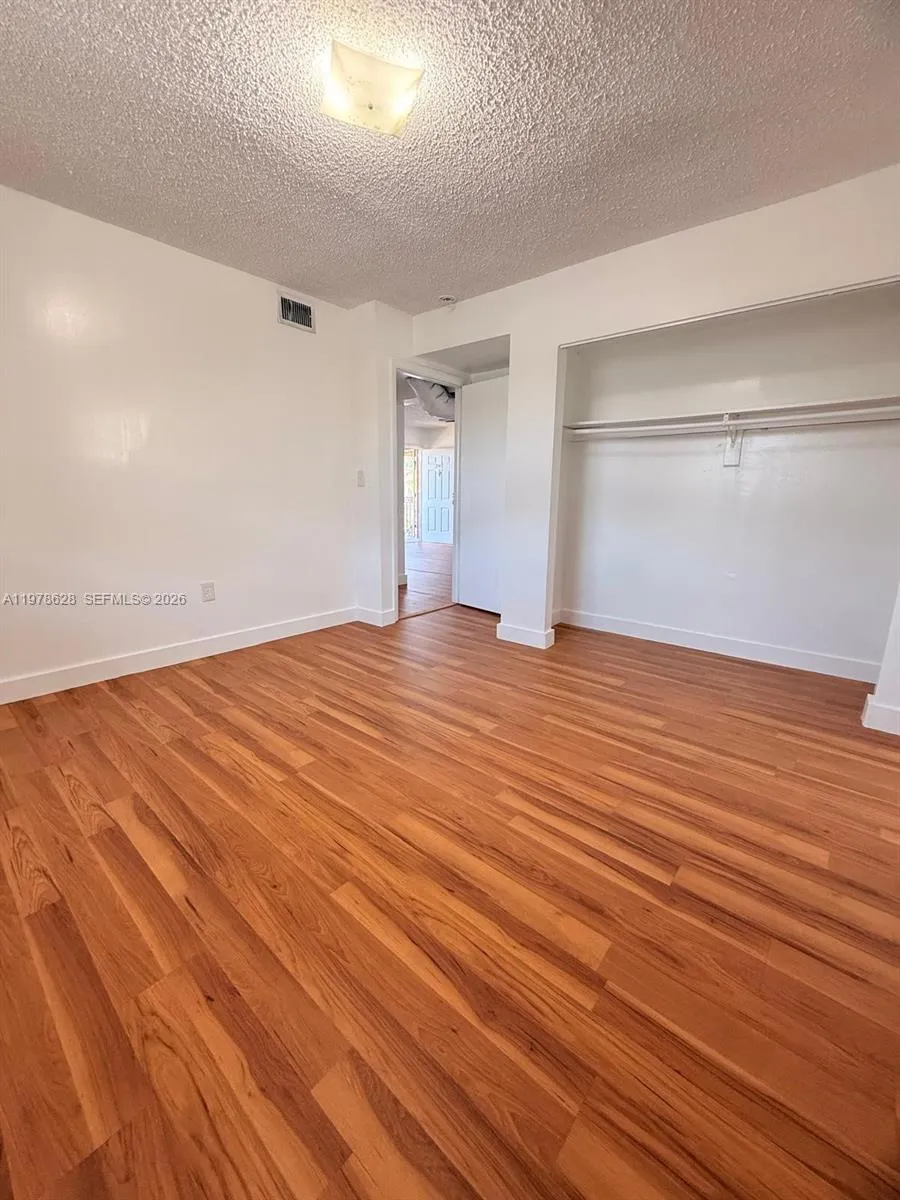 291 Nw 177th St C-201, Miami Gardens, Florida 3316, Miami Gardens, Florida 33169, 2 Bedrooms Bedrooms, ,2 BathroomsBathrooms,Residential Lease,For Rent,291 Nw 177th St C-201, Miami Gardens, Florida 3316,A11978628