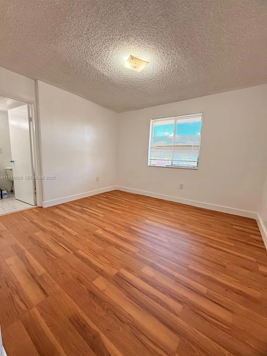 291 Nw 177th St C-201, Miami Gardens, Florida 3316, Miami Gardens, Florida 33169, 2 Bedrooms Bedrooms, ,2 BathroomsBathrooms,Residential Lease,For Rent,291 Nw 177th St C-201, Miami Gardens, Florida 3316,A11978628