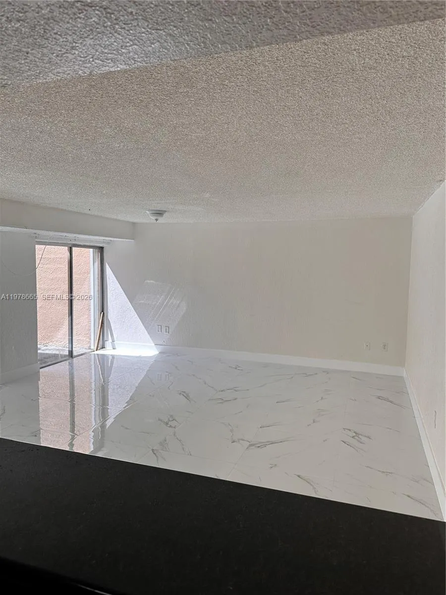 8440 Sw 154th Cir Ct 302, Miami, Florida 33193, Miami, Florida 33193, 3 Bedrooms Bedrooms, ,2 BathroomsBathrooms,Residential Lease,For Rent,8440 Sw 154th Cir Ct 302, Miami, Florida 33193,A11978665