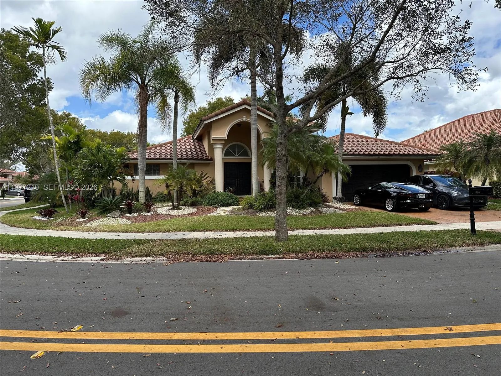 966 Spoonbill Cir, Weston, Florida 33326, Weston, Florida 33326, 4 Bedrooms Bedrooms, ,2 BathroomsBathrooms,Residential,For Sale,966 Spoonbill Cir, Weston, Florida 33326,A11977210