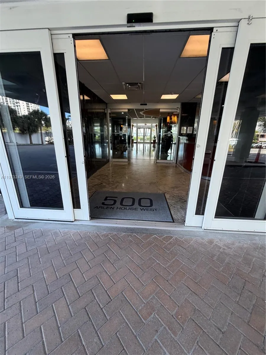 500 Bayview Dr 218, Sunny Isles Beach, Florida 331, Sunny Isles Beach, Florida 33160, 1 Bedroom Bedrooms, ,1 BathroomBathrooms,Residential Lease,For Rent,500 Bayview Dr 218, Sunny Isles Beach, Florida 331,A11973249