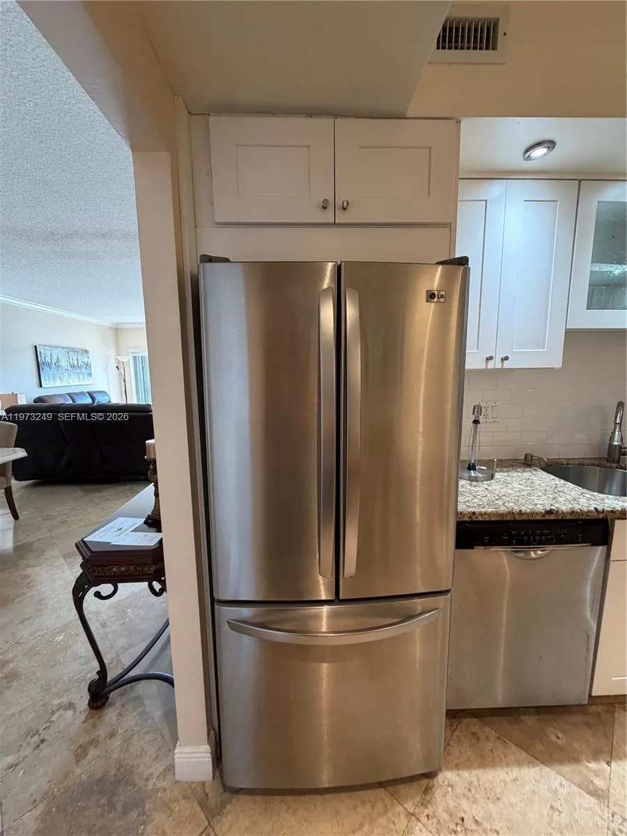 500 Bayview Dr 218, Sunny Isles Beach, Florida 331, Sunny Isles Beach, Florida 33160, 1 Bedroom Bedrooms, ,1 BathroomBathrooms,Residential Lease,For Rent,500 Bayview Dr 218, Sunny Isles Beach, Florida 331,A11973249