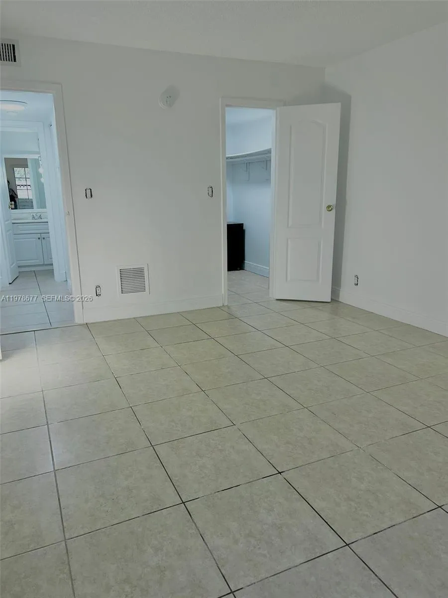 5221 Geneva Way 103, Doral, Florida 33166, Doral, Florida 33166, 1 Bedroom Bedrooms, ,1 BathroomBathrooms,Residential Lease,For Rent,5221 Geneva Way 103, Doral, Florida 33166,A11978677