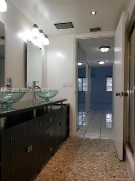 20860 San Simeon Way 404-6, Miami, Florida 33179, Miami, Florida 33179, 2 Bedrooms Bedrooms, ,2 BathroomsBathrooms,Residential Lease,For Rent,20860 San Simeon Way 404-6, Miami, Florida 33179,A11978693