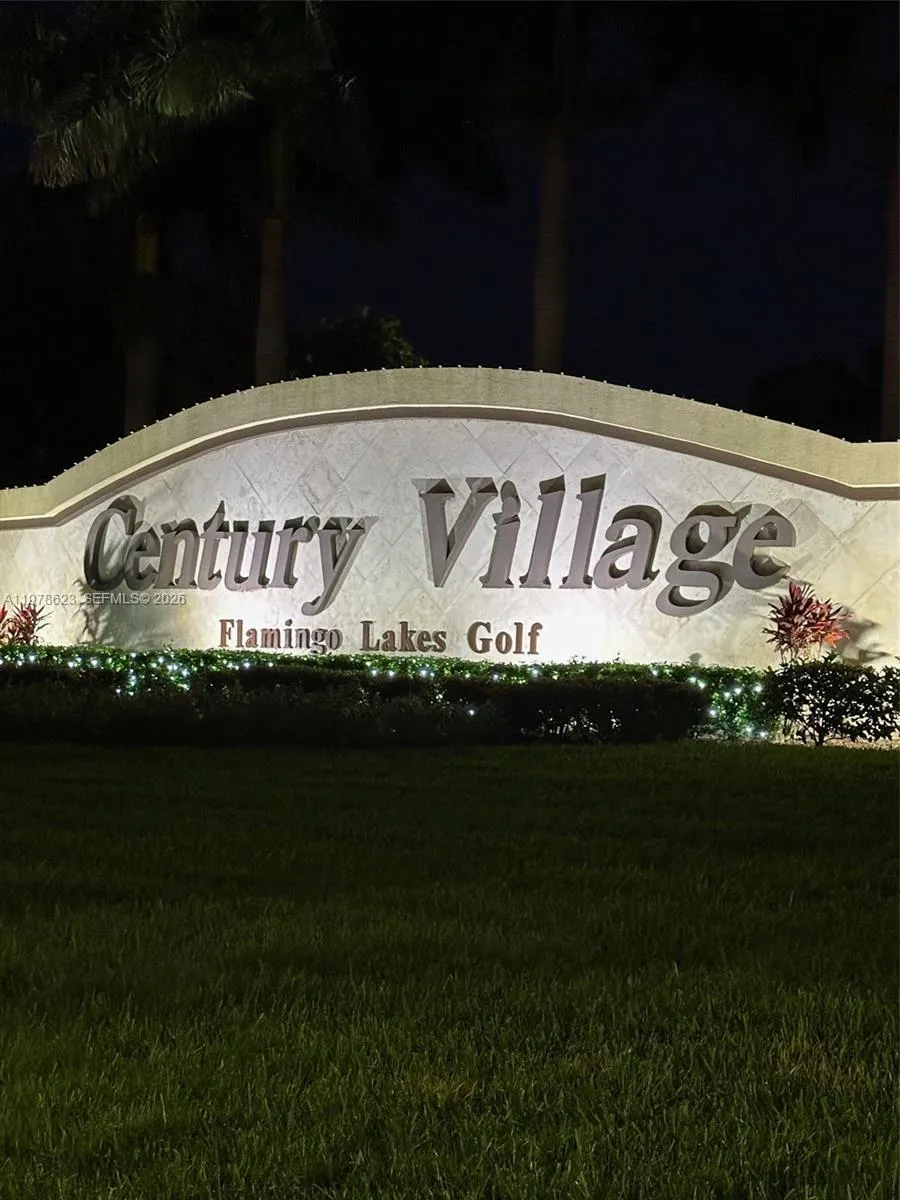 RESORT STYLE LIVING IN A GATED COMMUNITY WITH GUARDHOUSE TO ANNOUNCE VISITORS & SECURITY PATROLED FOR UTMOST SECURITY