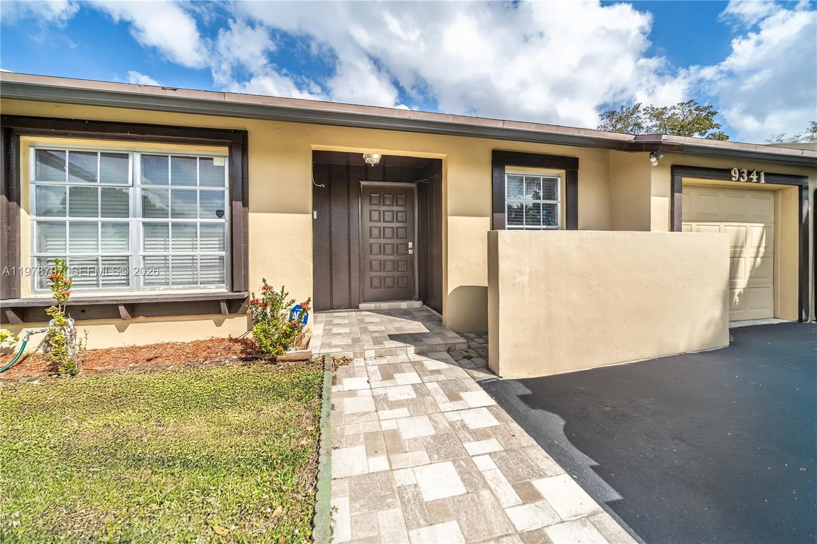 9341 E Fern Ln, Miramar, Florida 33025, Miramar, Florida 33025, 2 Bedrooms Bedrooms, ,2 BathroomsBathrooms,Residential,For Sale,9341 E Fern Ln, Miramar, Florida 33025,A11978707