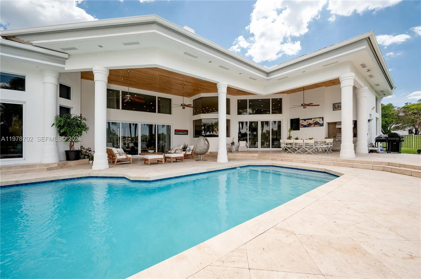 3425 Saddlebrook Lane, Weston, Florida 33331, Weston, Florida 33331, 5 Bedrooms Bedrooms, ,5 BathroomsBathrooms,Residential,For Sale,3425 Saddlebrook Lane, Weston, Florida 33331,A11978702