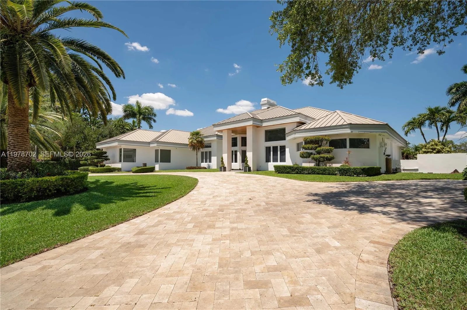 3425 Saddlebrook Lane, Weston, Florida 33331, Weston, Florida 33331, 5 Bedrooms Bedrooms, ,5 BathroomsBathrooms,Residential,For Sale,3425 Saddlebrook Lane, Weston, Florida 33331,A11978702