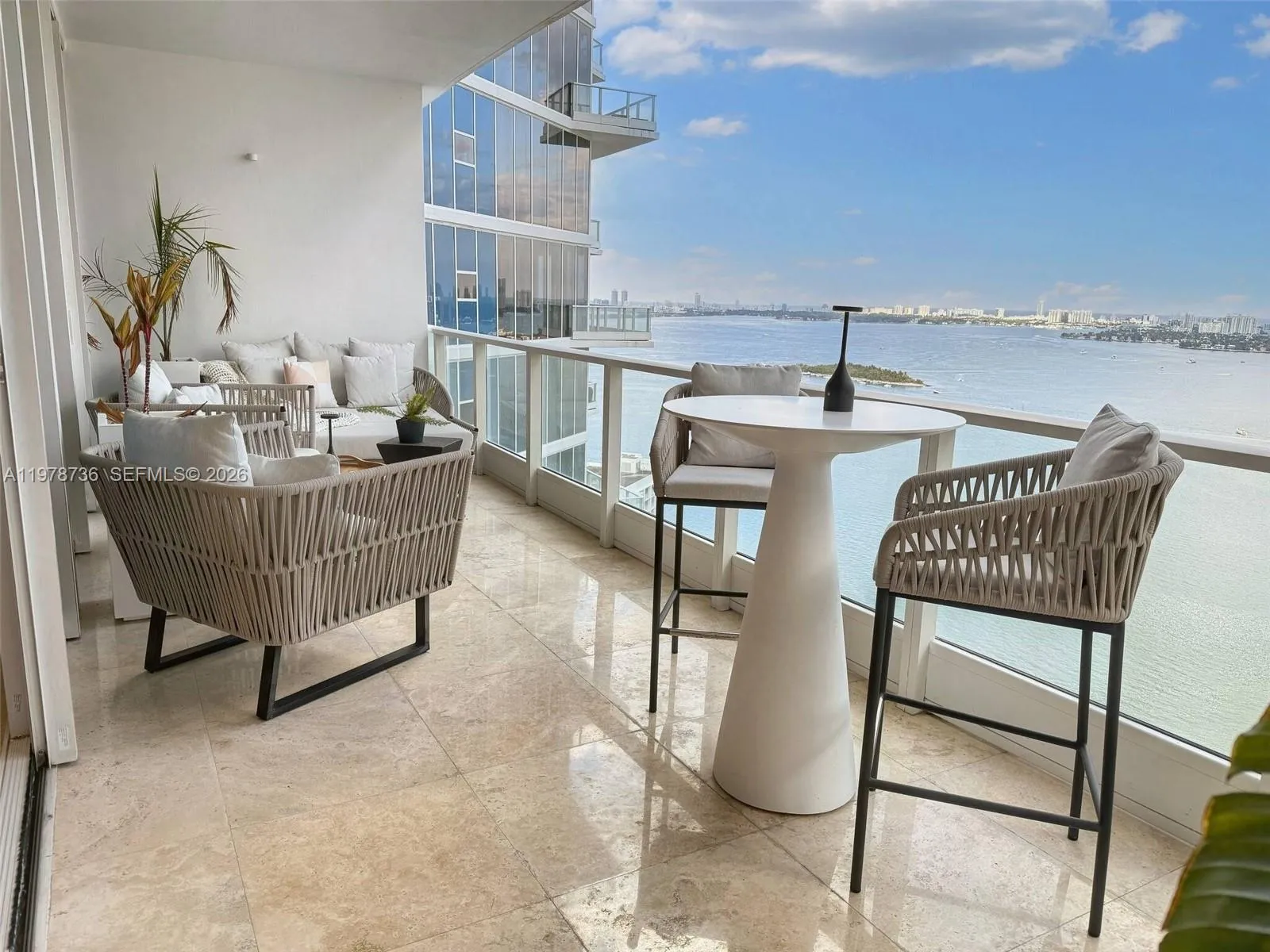 2020 N Bayshore Dr 2704, Miami, Florida 33137, Miami, Florida 33137, 2 Bedrooms Bedrooms, ,2 BathroomsBathrooms,Residential Lease,For Rent,2020 N Bayshore Dr 2704, Miami, Florida 33137,A11978736