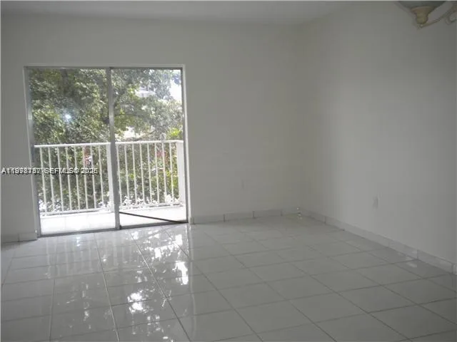 260 Nw 107th Ave 207, Miami, Florida 33172, Miami, Florida 33172, 2 Bedrooms Bedrooms, ,2 BathroomsBathrooms,Residential Lease,For Rent,260 Nw 107th Ave 207, Miami, Florida 33172,A11978737