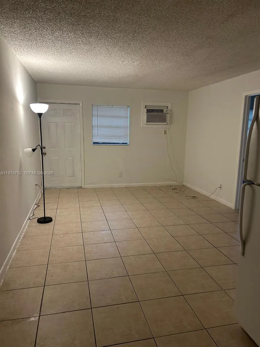 1631 Sw 44th Ave 1-3, Fort Lauderdale, Florida 333, Fort Lauderdale, Florida 33317, 2 Bedrooms Bedrooms, ,1 BathroomBathrooms,Residential Lease,For Rent,1631 Sw 44th Ave 1-3, Fort Lauderdale, Florida 333,A11978752