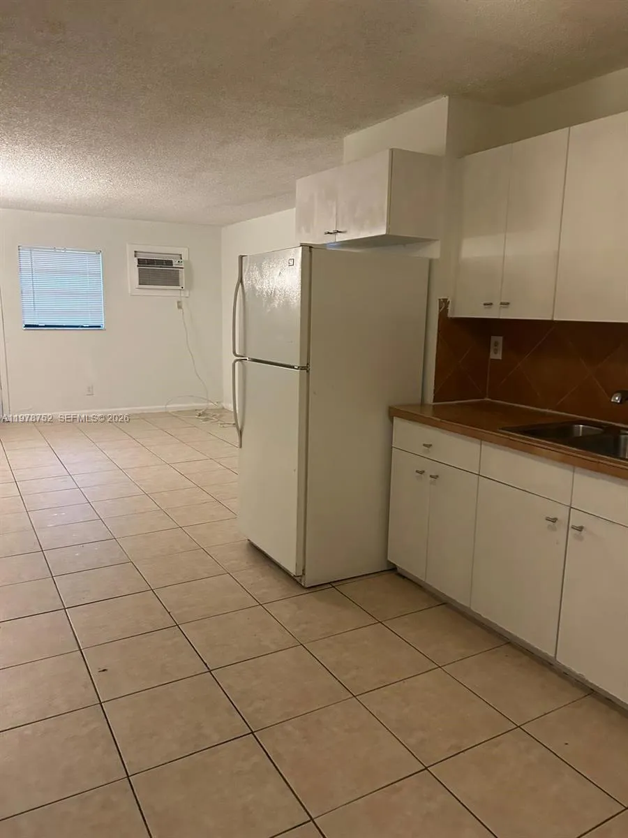 1631 Sw 44th Ave 1-3, Fort Lauderdale, Florida 333, Fort Lauderdale, Florida 33317, 2 Bedrooms Bedrooms, ,1 BathroomBathrooms,Residential Lease,For Rent,1631 Sw 44th Ave 1-3, Fort Lauderdale, Florida 333,A11978752