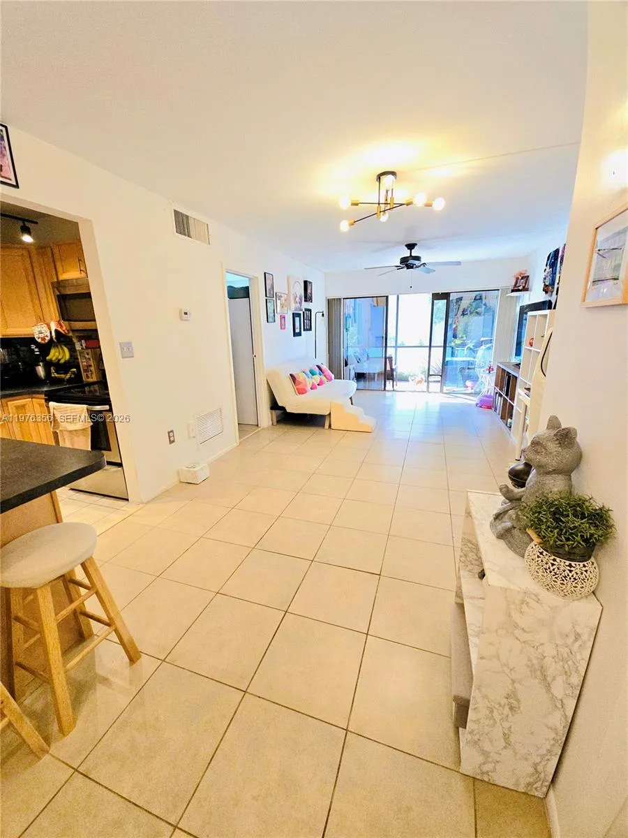 5767 Washington St F2, Hollywood, Florida 33023, Hollywood, Florida 33023, 1 Bedroom Bedrooms, ,1 BathroomBathrooms,Residential,For Sale,5767 Washington St F2, Hollywood, Florida 33023,A11976356