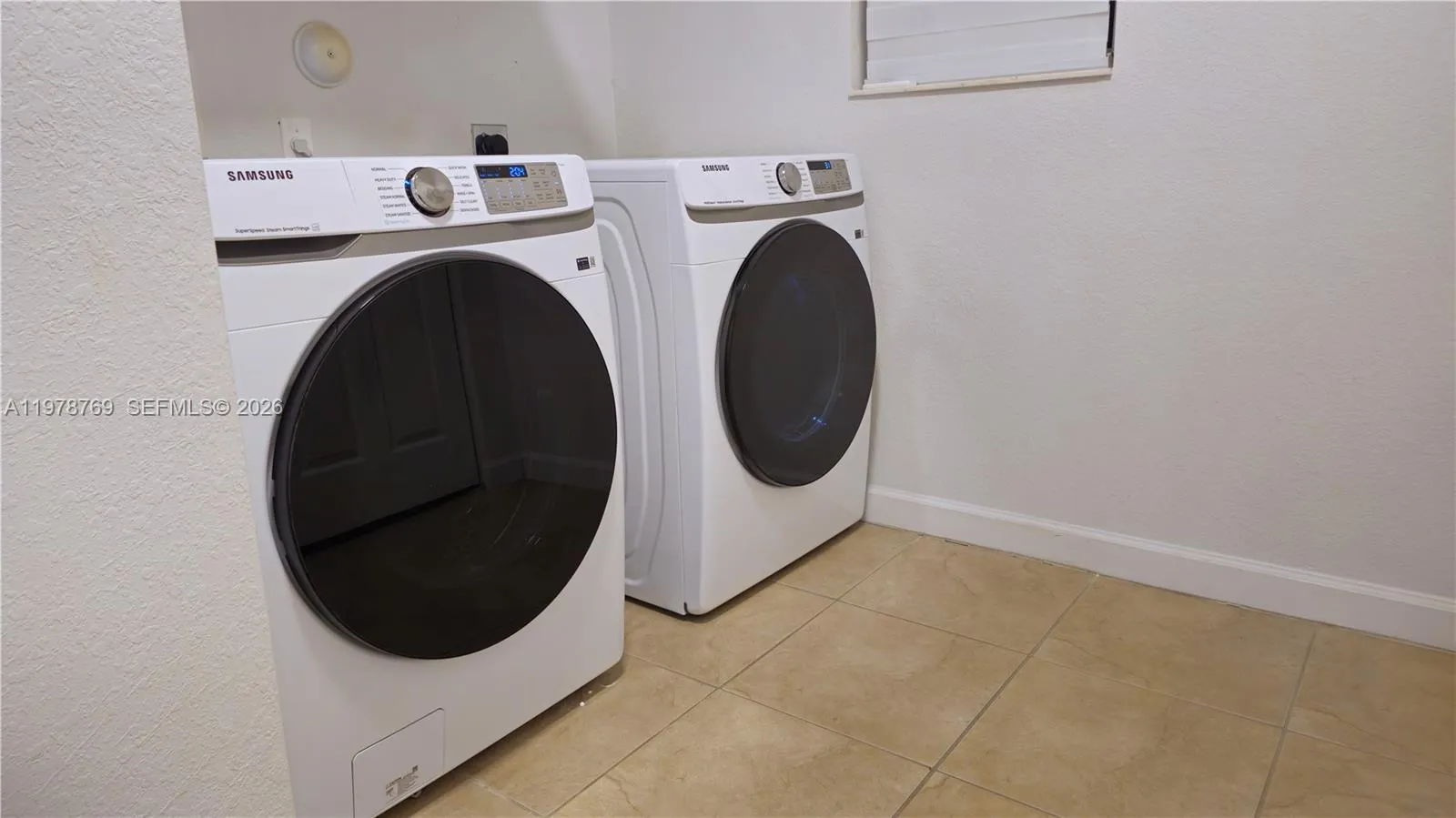 17070 Sw 91st St, Miami, Florida 33196, Miami, Florida 33196, 4 Bedrooms Bedrooms, ,3 BathroomsBathrooms,Residential Lease,For Rent,17070 Sw 91st St, Miami, Florida 33196,A11978769