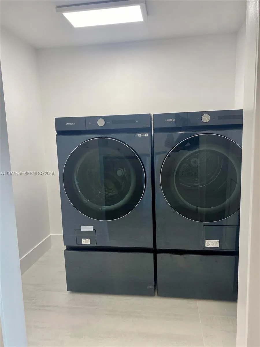 6039 Collins Ave 615-617, Miami Beach, Florida 331, Miami Beach, Florida 33140, 4 Bedrooms Bedrooms, ,4 BathroomsBathrooms,Residential Lease,For Rent,6039 Collins Ave 615-617, Miami Beach, Florida 331,A11977815