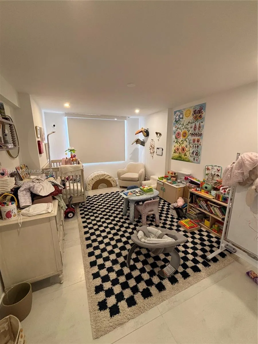 6039 Collins Ave 615-617, Miami Beach, Florida 331, Miami Beach, Florida 33140, 4 Bedrooms Bedrooms, ,4 BathroomsBathrooms,Residential Lease,For Rent,6039 Collins Ave 615-617, Miami Beach, Florida 331,A11977815