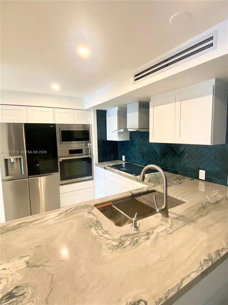 6039 Collins Ave 615-617, Miami Beach, Florida 331, Miami Beach, Florida 33140, 4 Bedrooms Bedrooms, ,4 BathroomsBathrooms,Residential Lease,For Rent,6039 Collins Ave 615-617, Miami Beach, Florida 331,A11977815