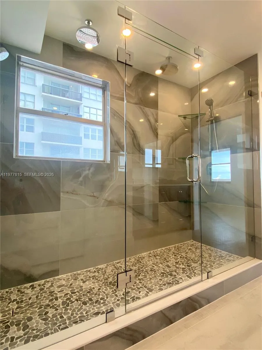 6039 Collins Ave 615-617, Miami Beach, Florida 331, Miami Beach, Florida 33140, 4 Bedrooms Bedrooms, ,4 BathroomsBathrooms,Residential Lease,For Rent,6039 Collins Ave 615-617, Miami Beach, Florida 331,A11977815