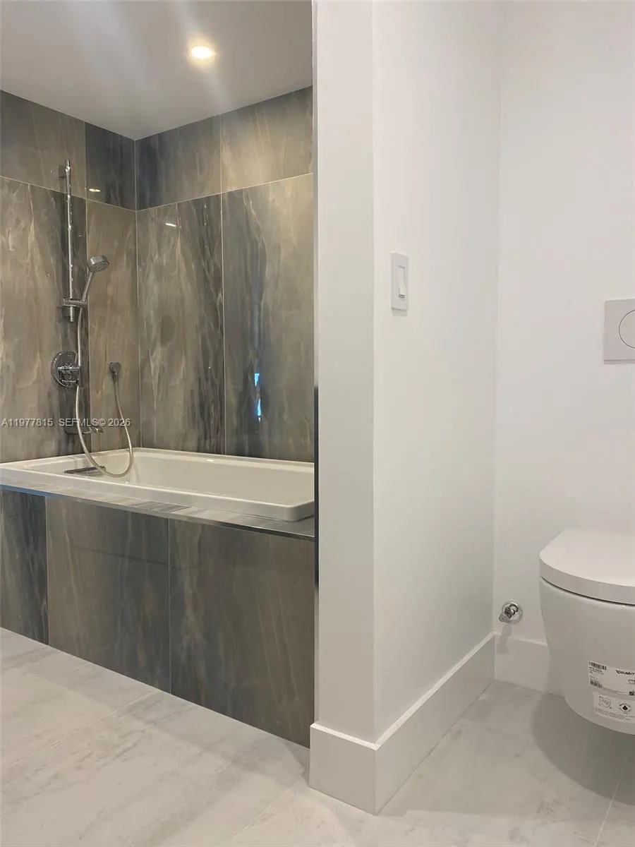 6039 Collins Ave 615-617, Miami Beach, Florida 331, Miami Beach, Florida 33140, 4 Bedrooms Bedrooms, ,4 BathroomsBathrooms,Residential Lease,For Rent,6039 Collins Ave 615-617, Miami Beach, Florida 331,A11977815