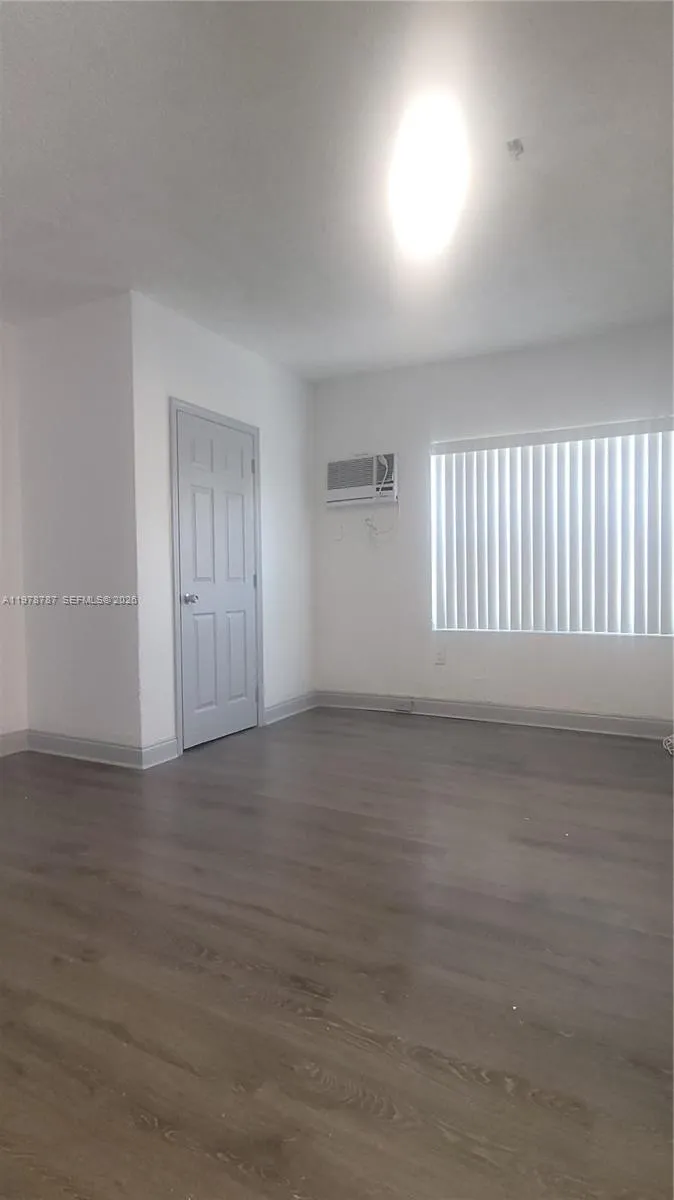 1322 Sw 7th St 4, Miami, Florida 33135, Miami, Florida 33135, 1 Bedroom Bedrooms, ,1 BathroomBathrooms,Residential Lease,For Rent,1322 Sw 7th St 4, Miami, Florida 33135,A11978787