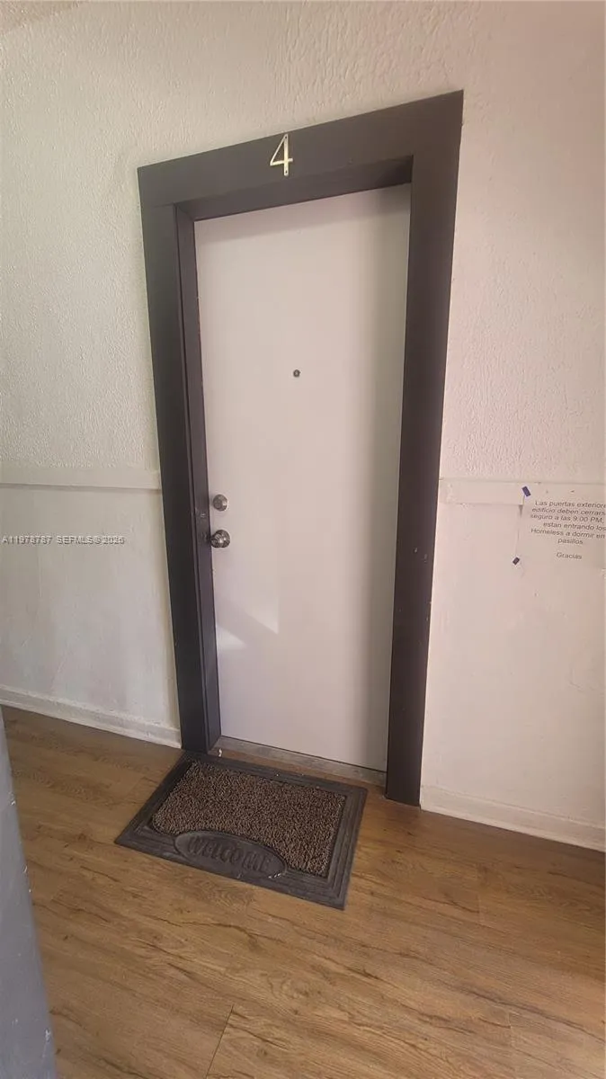 1322 Sw 7th St 4, Miami, Florida 33135, Miami, Florida 33135, 1 Bedroom Bedrooms, ,1 BathroomBathrooms,Residential Lease,For Rent,1322 Sw 7th St 4, Miami, Florida 33135,A11978787