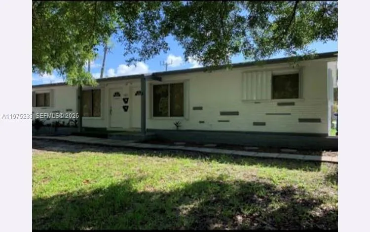 401 Sw 8th St A, Hallandale Beach, Florida 33009, Hallandale Beach, Florida 33009, 2 Bedrooms Bedrooms, ,1 BathroomBathrooms,Residential Lease,For Rent,401 Sw 8th St A, Hallandale Beach, Florida 33009,A11975233