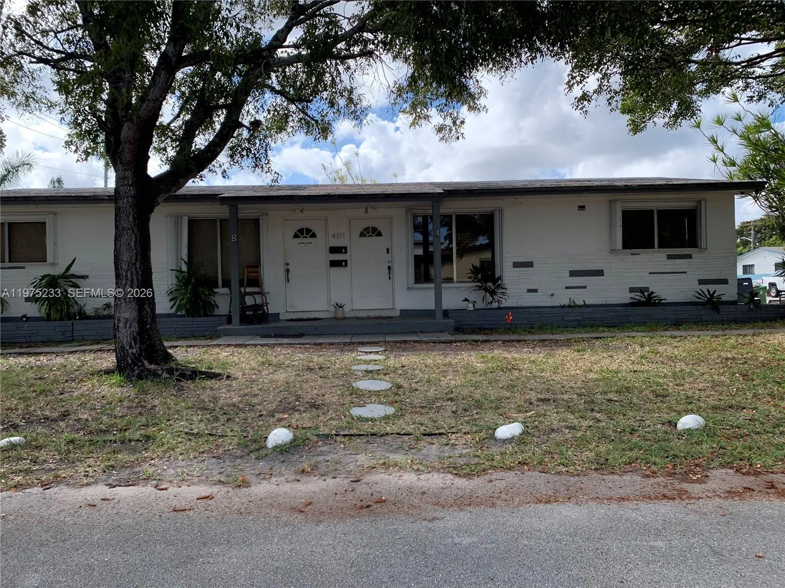 401 Sw 8th St A, Hallandale Beach, Florida 33009, Hallandale Beach, Florida 33009, 2 Bedrooms Bedrooms, ,1 BathroomBathrooms,Residential Lease,For Rent,401 Sw 8th St A, Hallandale Beach, Florida 33009,A11975233
