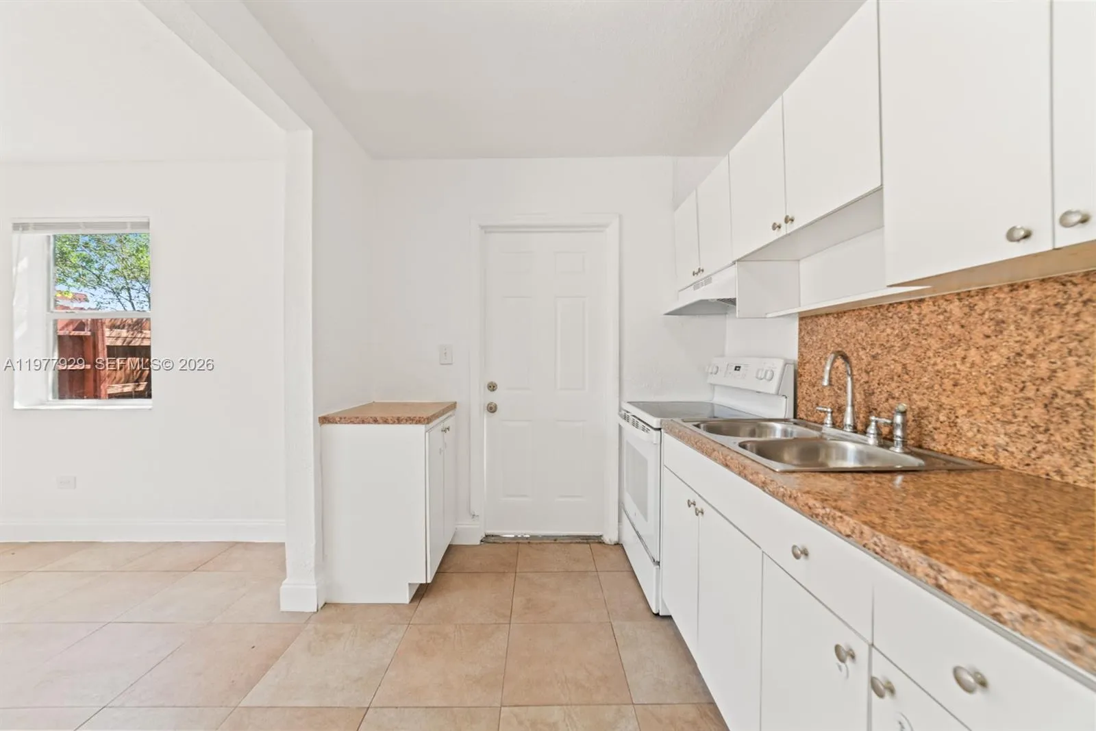 16170 Ne 18th Pl 16170, North Miami Beach, Florida, North Miami Beach, Florida 33162, 2 Bedrooms Bedrooms, ,1 BathroomBathrooms,Residential Lease,For Rent,16170 Ne 18th Pl 16170, North Miami Beach, Florida,A11977929