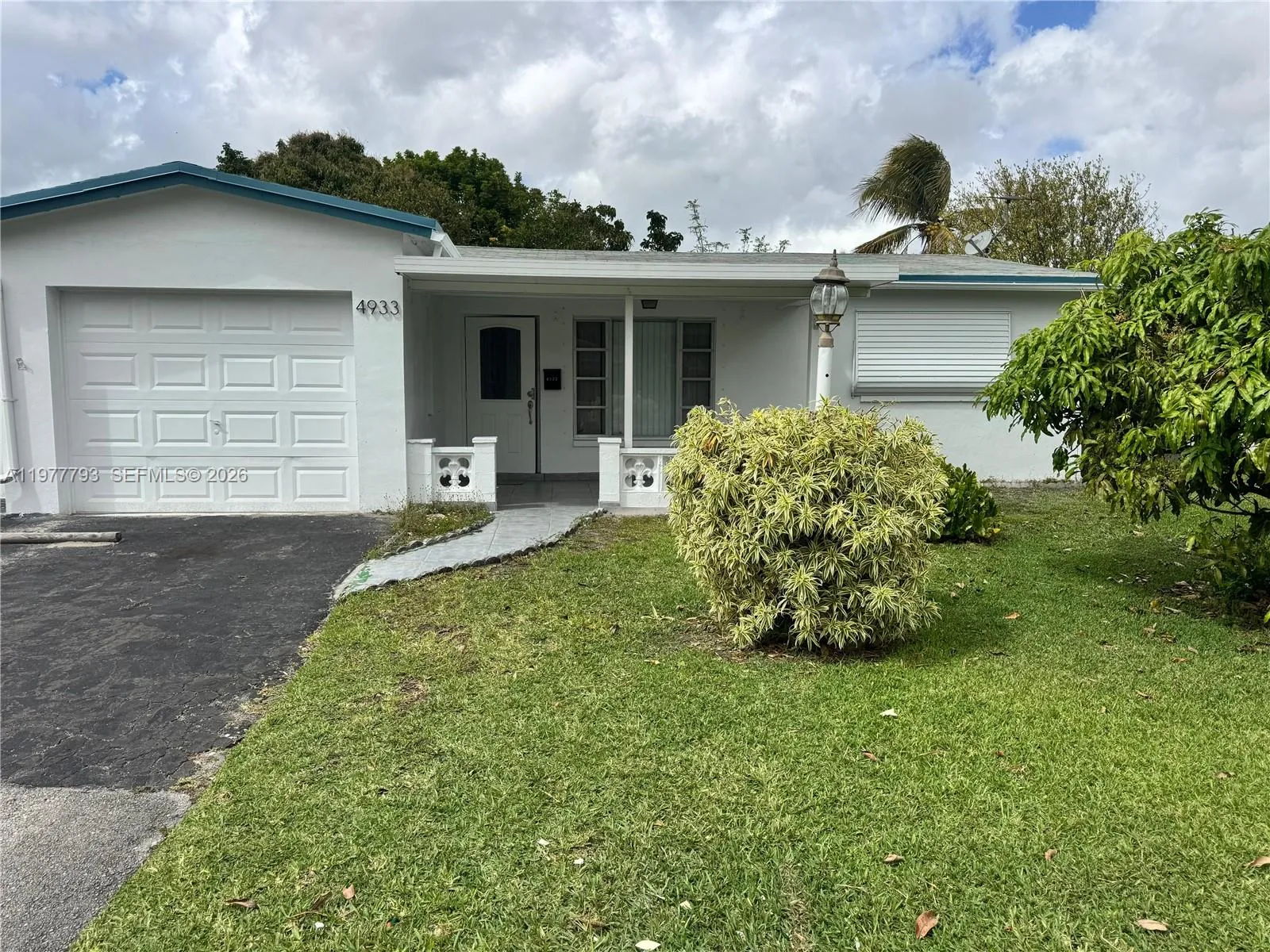 4933 Nw 42nd St, Lauderdale Lakes, Florida 33319, Lauderdale Lakes, Florida 33319, 2 Bedrooms Bedrooms, ,2 BathroomsBathrooms,Residential,For Sale,4933 Nw 42nd St, Lauderdale Lakes, Florida 33319,A11977793