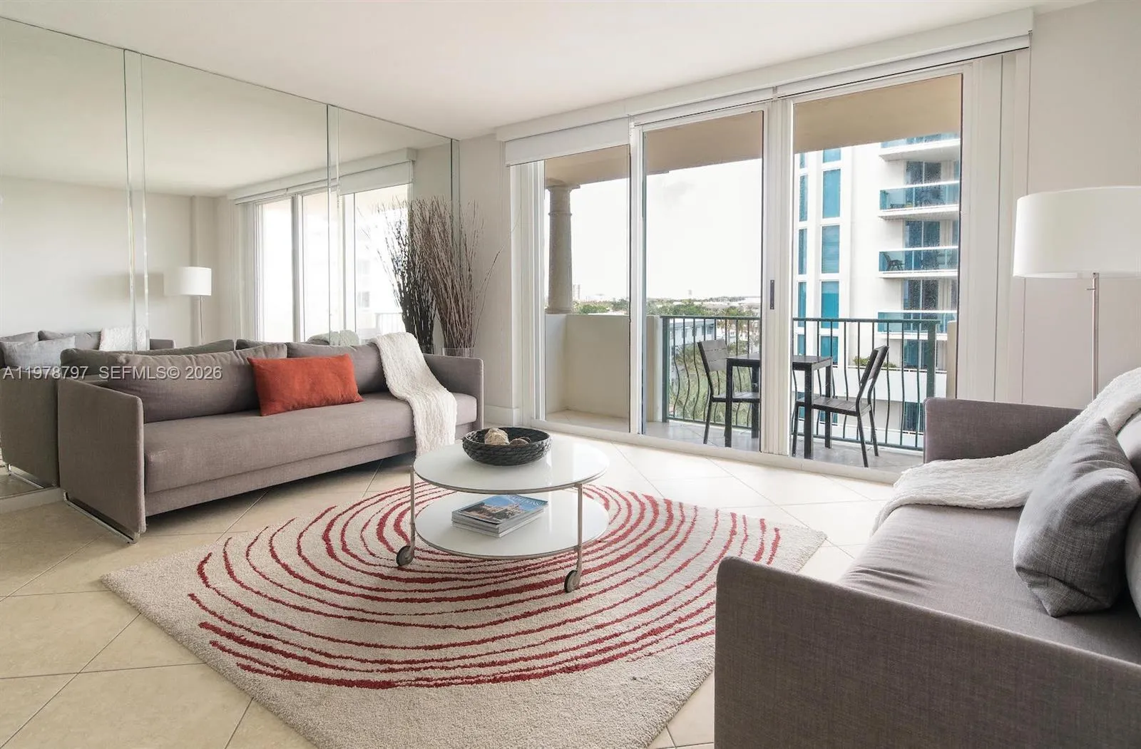 9195 Collins Ave 711, Surfside, Florida 33154, Surfside, Florida 33154, 1 Bedroom Bedrooms, ,1 BathroomBathrooms,Residential Lease,For Rent,9195 Collins Ave 711, Surfside, Florida 33154,A11978797