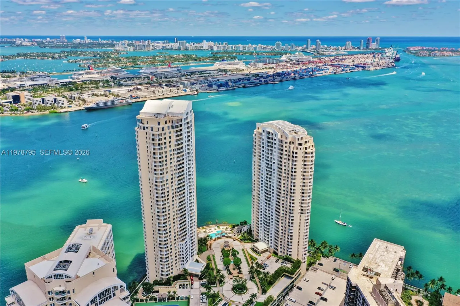 808 Brickell Key Dr 3304, Miami, Florida 33131, Miami, Florida 33131, 3 Bedrooms Bedrooms, ,3 BathroomsBathrooms,Residential Lease,For Rent,808 Brickell Key Dr 3304, Miami, Florida 33131,A11978795