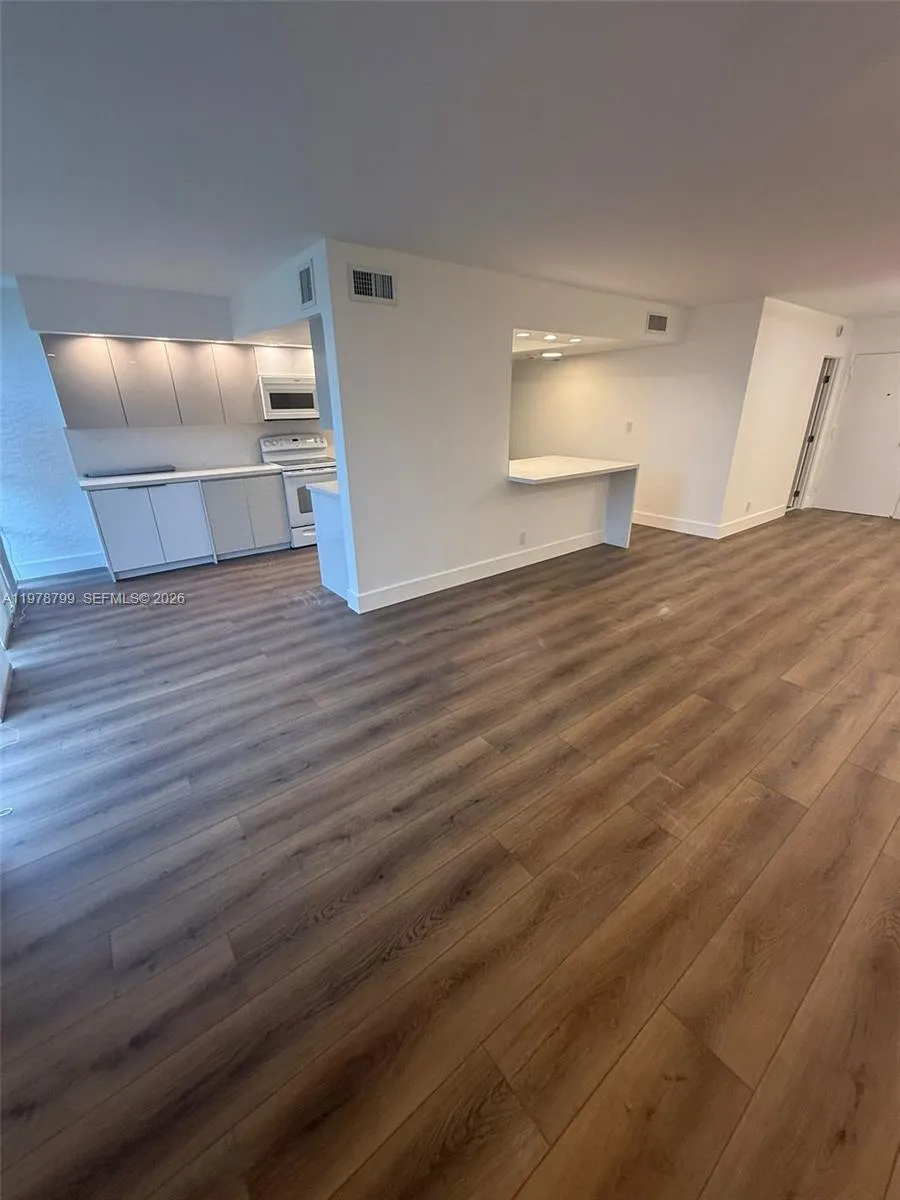 851 Three Islands Blvd 209, Hallandale Beach, Flor, Hallandale Beach, Florida 33009, 2 Bedrooms Bedrooms, ,2 BathroomsBathrooms,Residential Lease,For Rent,851 Three Islands Blvd 209, Hallandale Beach, Flor,A11978799