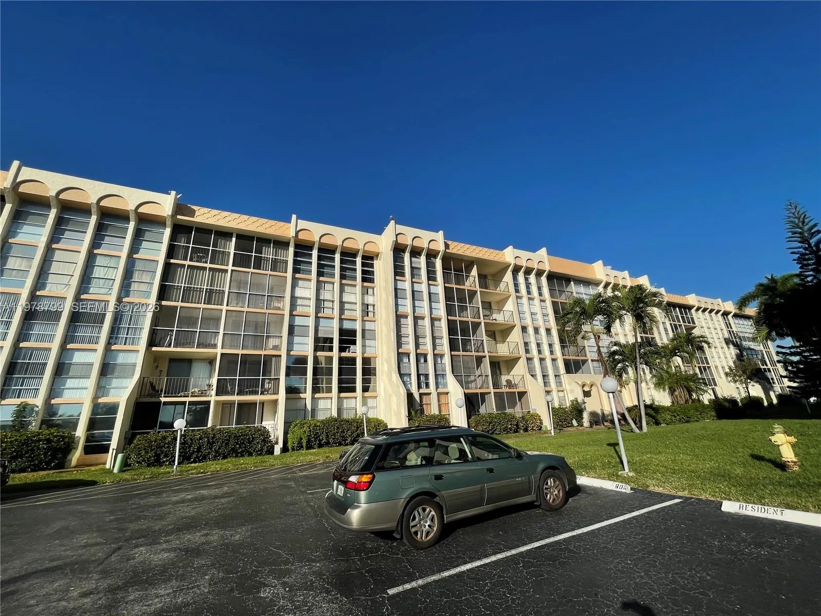 851 Three Islands Blvd 209, Hallandale Beach, Flor, Hallandale Beach, Florida 33009, 2 Bedrooms Bedrooms, ,2 BathroomsBathrooms,Residential Lease,For Rent,851 Three Islands Blvd 209, Hallandale Beach, Flor,A11978799
