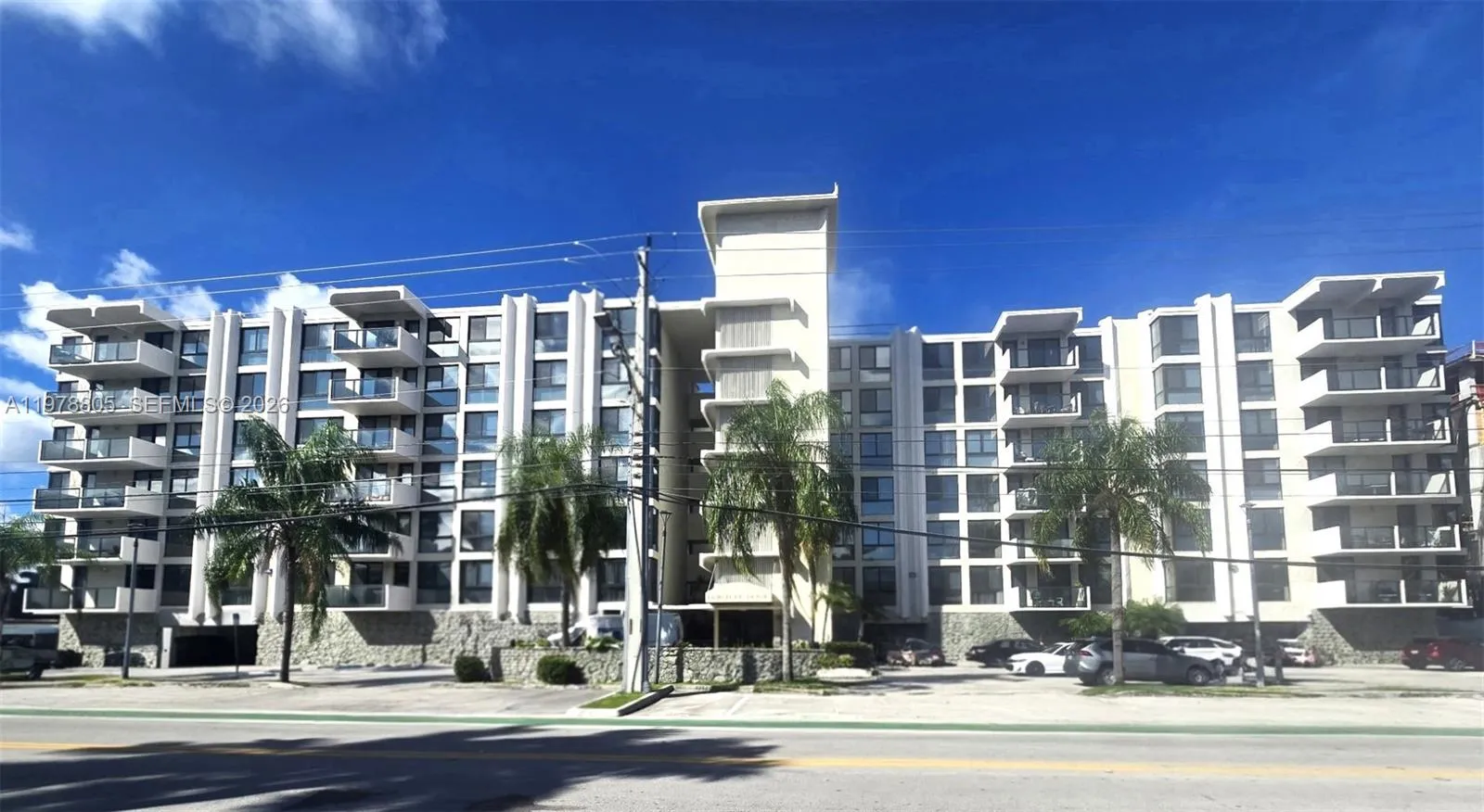 9800 W Bay Harbor Dr 305, Bay Harbor Islands, Flor, Bay Harbor Islands, Florida 33154, 1 Bedroom Bedrooms, ,1 BathroomBathrooms,Residential Lease,For Rent,9800 W Bay Harbor Dr 305, Bay Harbor Islands, Flor,A11978805