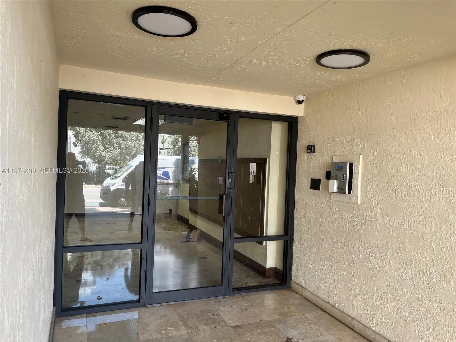 1250 Lincoln Rd 310, Miami Beach, Florida 33139, Miami Beach, Florida 33139, 1 Bedroom Bedrooms, ,1 BathroomBathrooms,Residential Lease,For Rent,1250 Lincoln Rd 310, Miami Beach, Florida 33139,A11978809