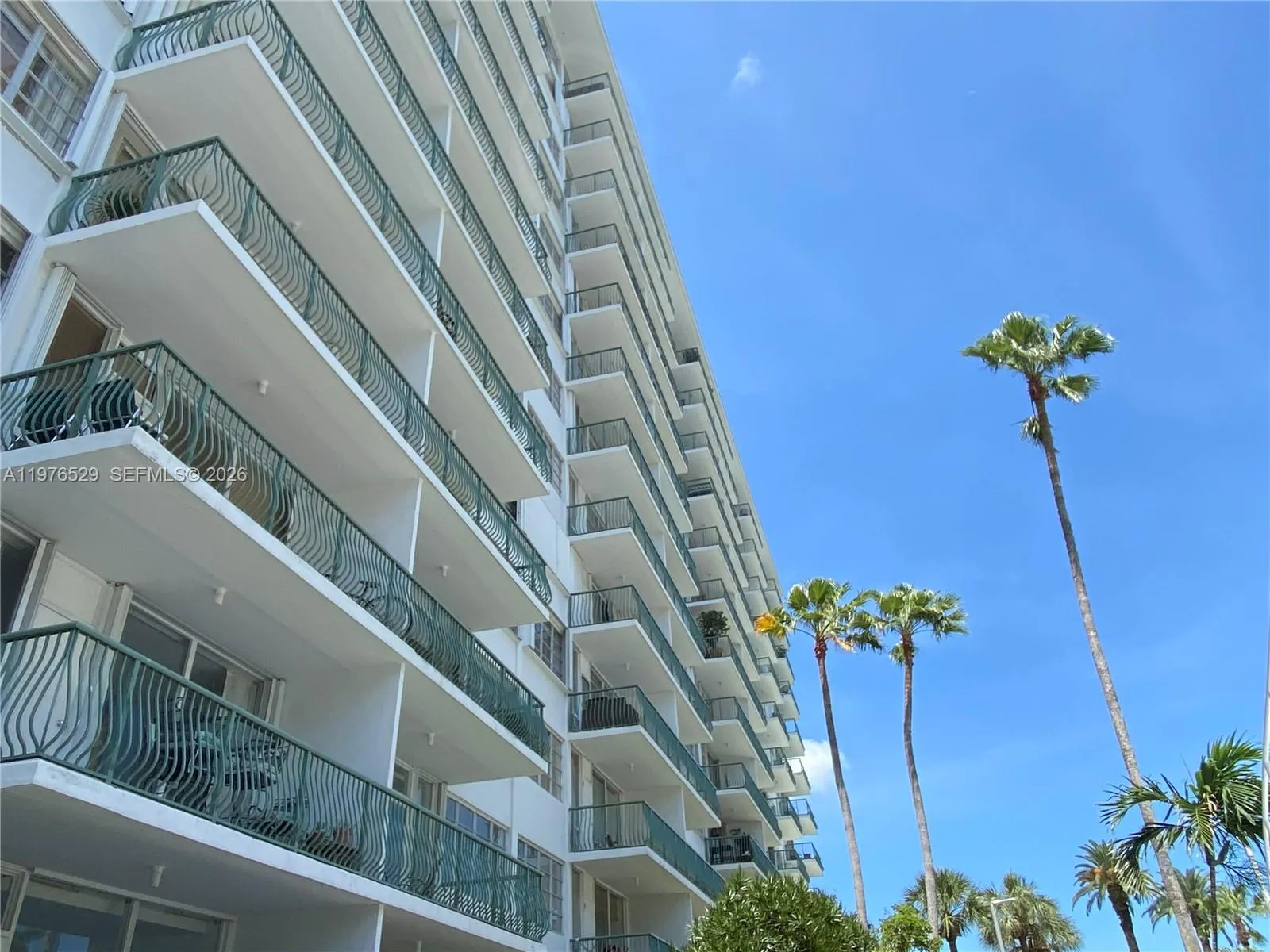 Miami, Florida 33131, 1 Bedroom Bedrooms, ,1 BathroomBathrooms,Residential Lease,For Rent,A11976529
