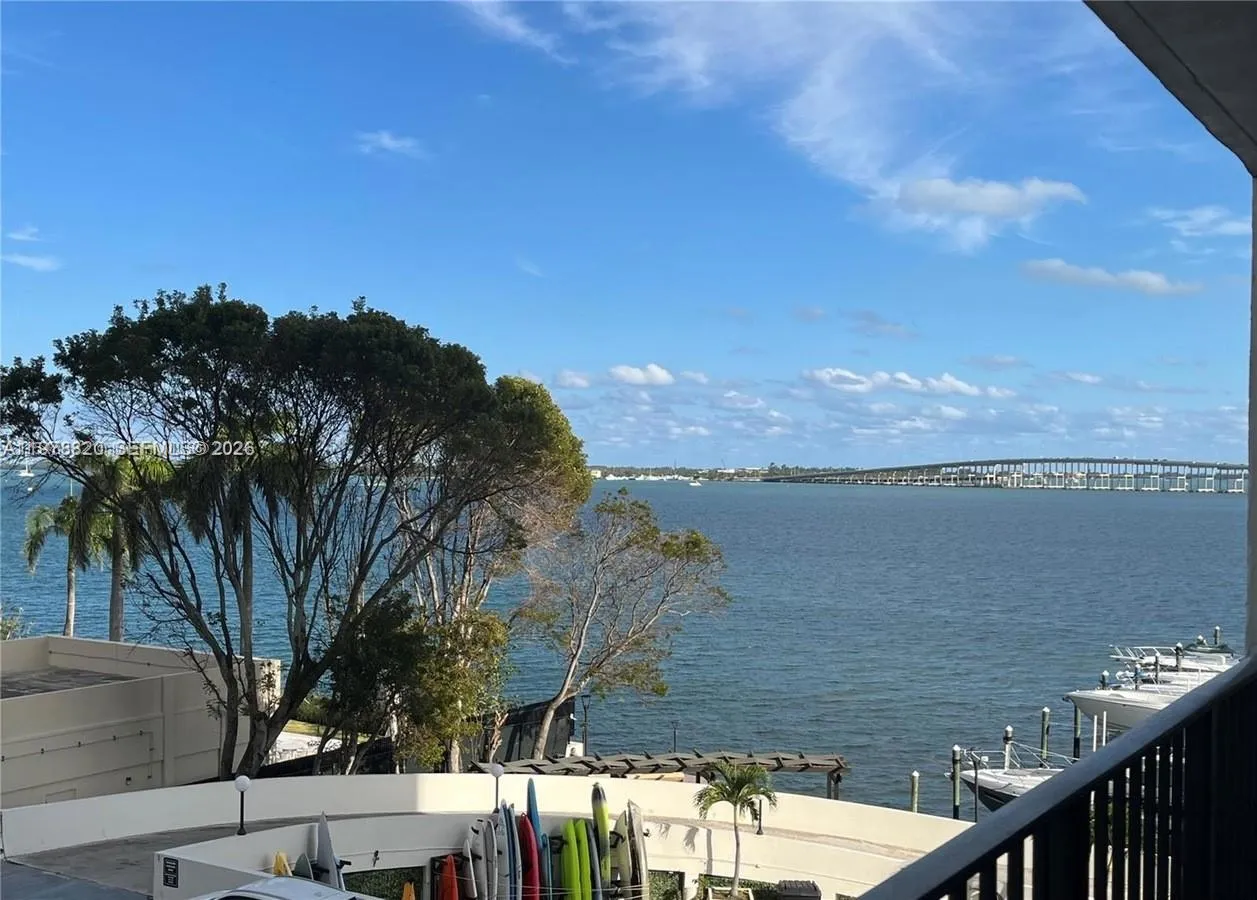 1865 Brickell Ave A406, Miami, Florida 33129, Miami, Florida 33129, 1 Bedroom Bedrooms, ,1 BathroomBathrooms,Residential Lease,For Rent,1865 Brickell Ave A406, Miami, Florida 33129,A11978820
