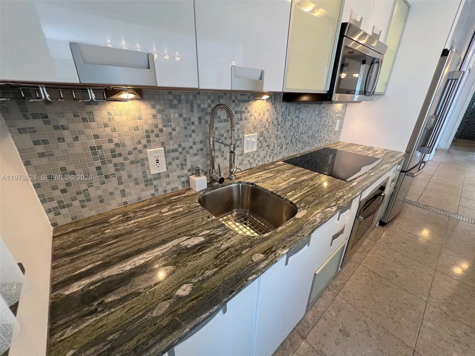 1340 Lincoln Rd 705, Miami Beach, Florida 33139, Miami Beach, Florida 33139, 1 Bedroom Bedrooms, ,1 BathroomBathrooms,Residential,For Sale,1340 Lincoln Rd 705, Miami Beach, Florida 33139,A11978824