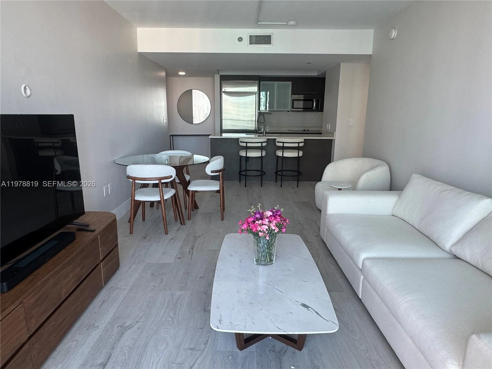 500 Brickell Ave 3803, Miami, Florida 33131, Miami, Florida 33131, 1 Bedroom Bedrooms, ,1 BathroomBathrooms,Residential Lease,For Rent,500 Brickell Ave 3803, Miami, Florida 33131,A11978819