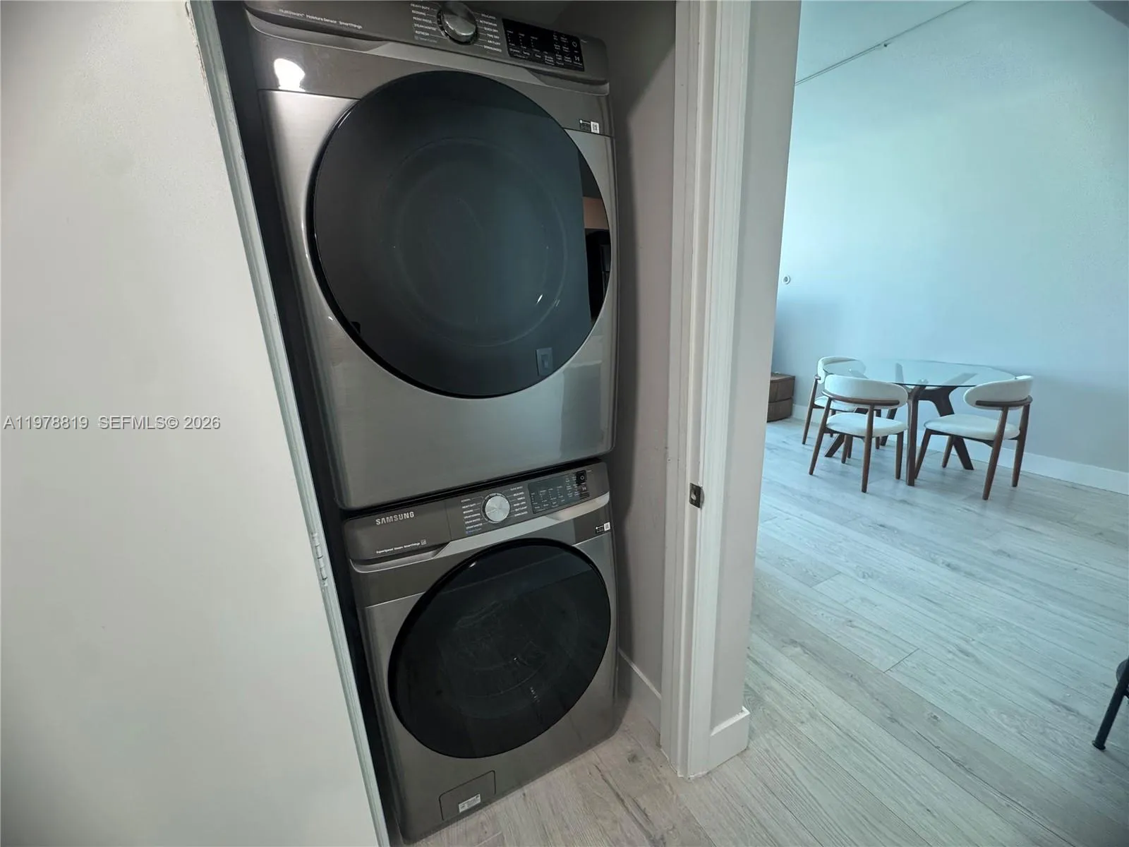 500 Brickell Ave 3803, Miami, Florida 33131, Miami, Florida 33131, 1 Bedroom Bedrooms, ,1 BathroomBathrooms,Residential Lease,For Rent,500 Brickell Ave 3803, Miami, Florida 33131,A11978819